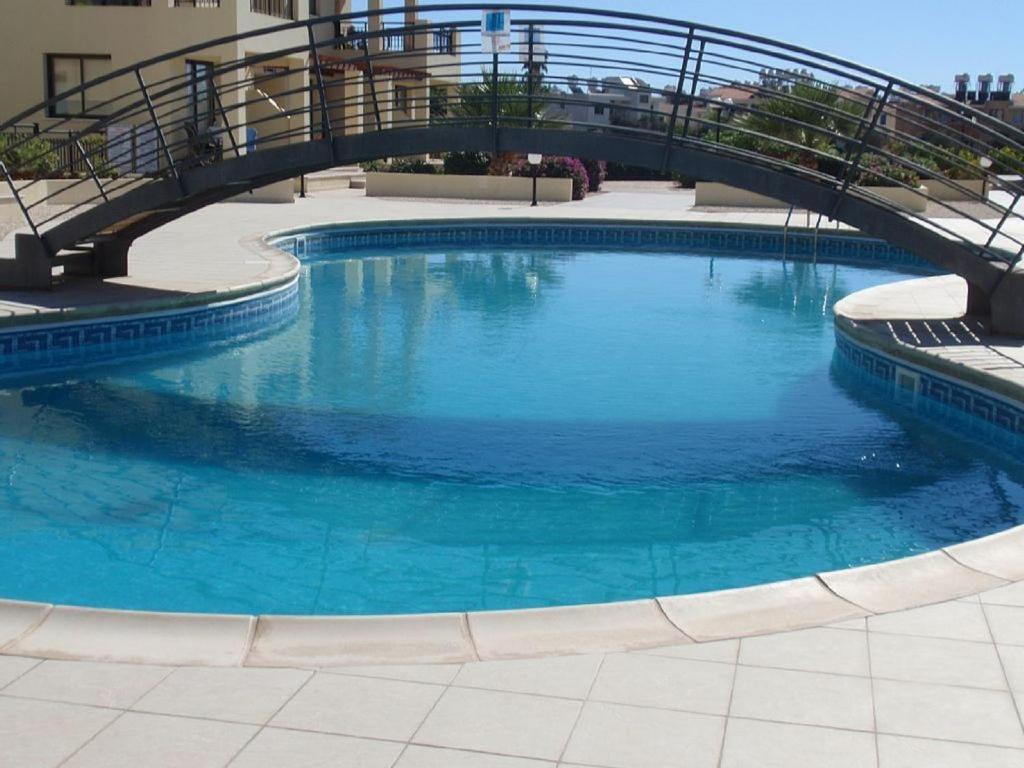 Beautiful 2-Bedroom Apartment - Great Location Paphos Kültér fotó